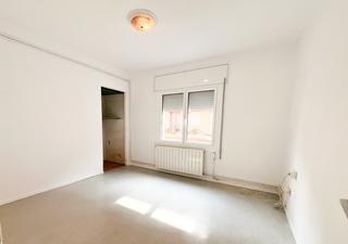 Miete Etagenwohnung  N/a