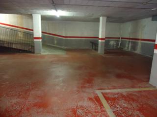 Parking voiture  Carrer joan antoni samaranch