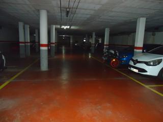 Aparcament cotxe  Carrer de rupert lladó. Parking para coche y moto