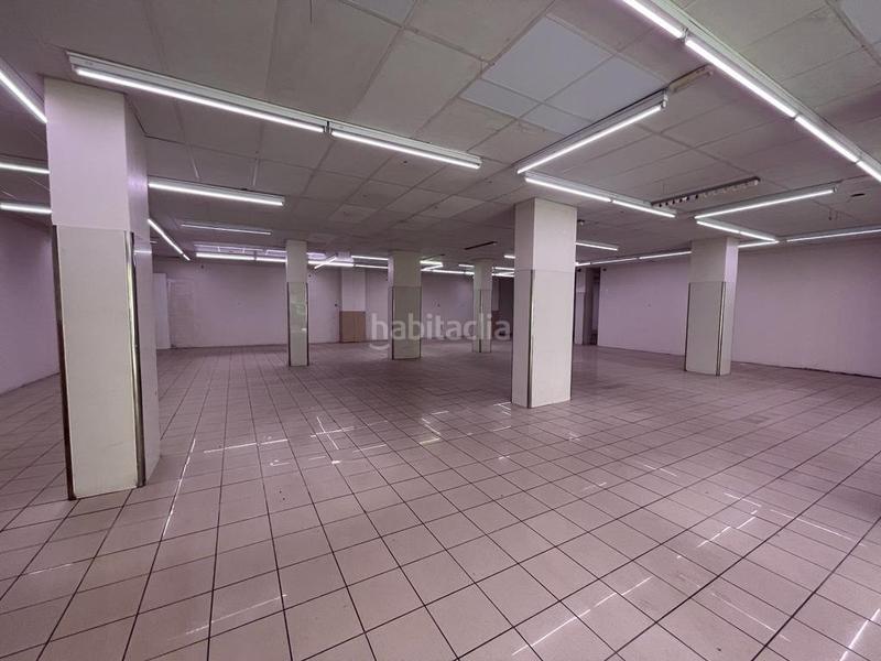 Foto 4c1aa432-655c-4030-8fa0-eb3e8a6a0ade. Locale commerciale in Flores de Sil - La Placa Ponferrada