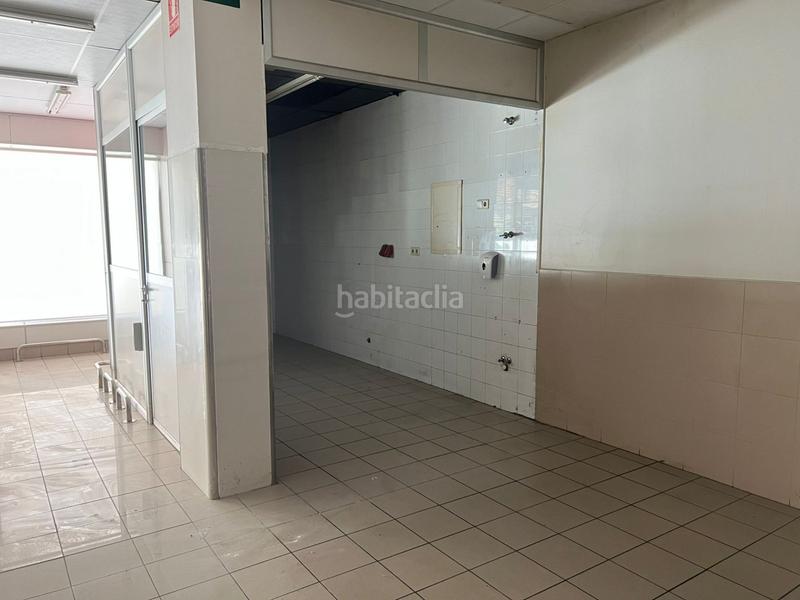 Foto a7373a3c-f323-4c98-a916-1e9c2308413c. Locale commerciale in Flores de Sil - La Placa Ponferrada