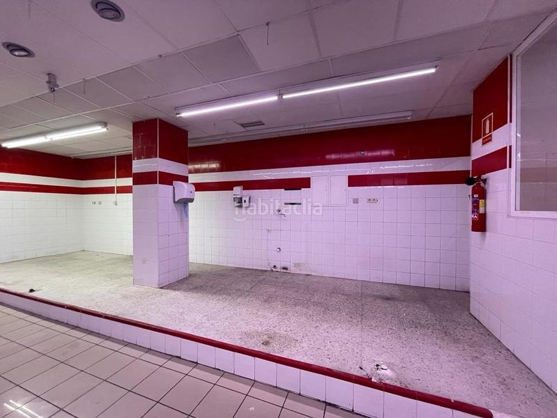 Foto b1199fe4-d514-4c14-ade6-b98c7e55600a. Locale commerciale in Flores de Sil - La Placa Ponferrada