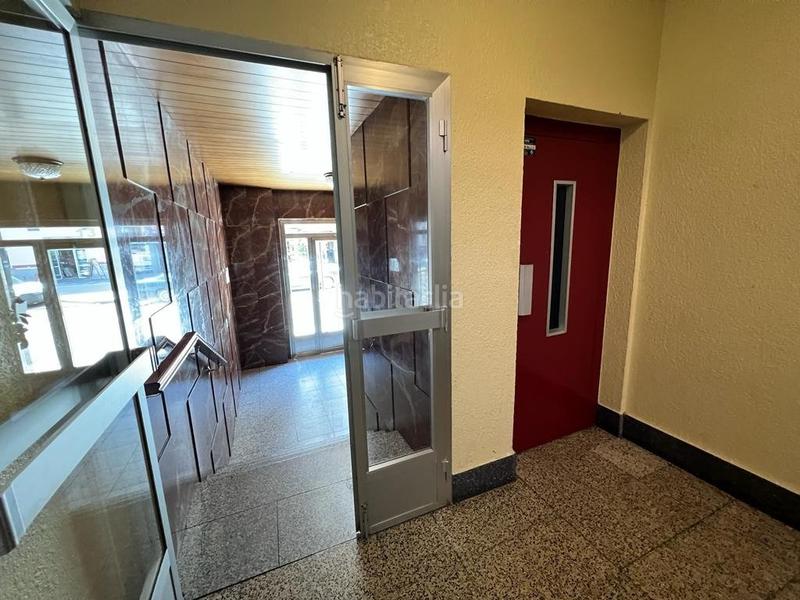 Foto cca6283a-9dad-4bb4-a60f-8aa3257a0d85. Pis amb calefacció a Centro Ponferrada