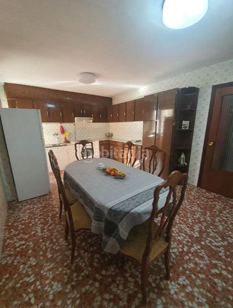 Foto d4ca06ae-f186-411c-9ba7-2ab9a897625d. Pis amb calefacció a Centro Ponferrada