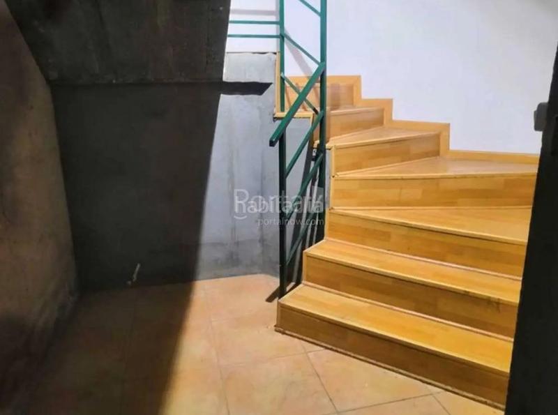 Foto da388bce-78df-4dea-ac55-22a6ebc484e1. Geschäftsraum in Centro Ponferrada