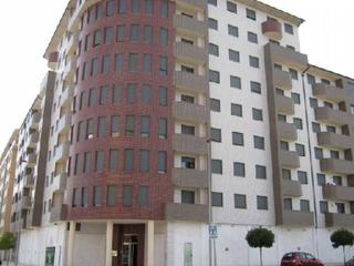 Local commercial à Centro. Locales obra nueva en la rosaleda desde 26.500