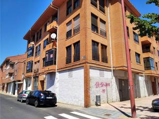 Pis a Valencia de Don Juan. Estupendo piso en valencia de don juan