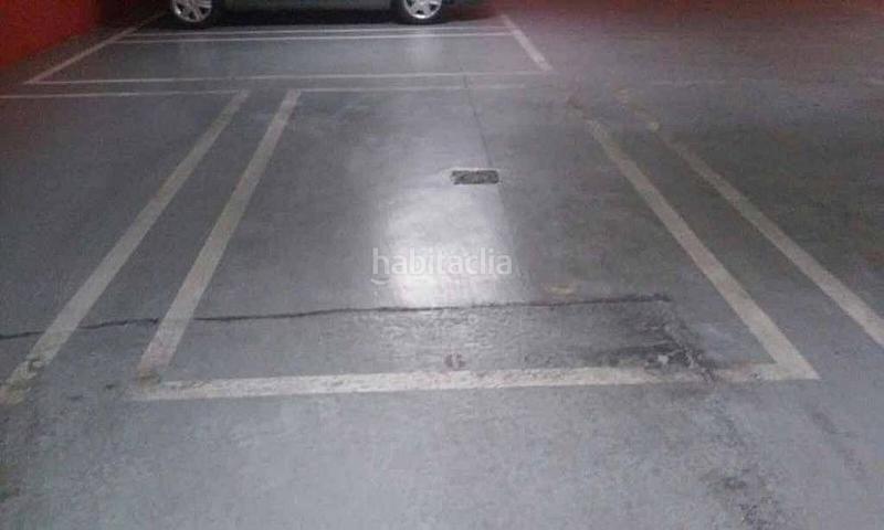 Foto b80b8531-1ab7-43a5-967b-0c7456502a4b. Parking voiture dans Villaquilambre