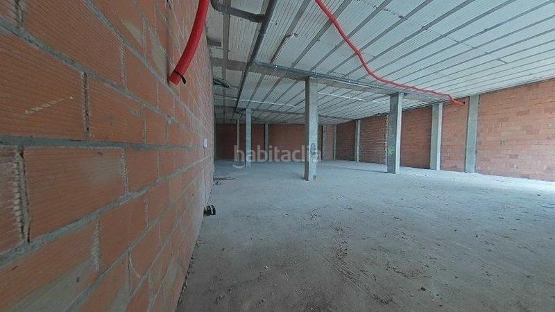 Foto b1b1809e-1286-4aaf-ab2a-0e1ab4830088. Local commercial dans calle teruel 113 dans Flores de Sil - La Placa Ponferrada