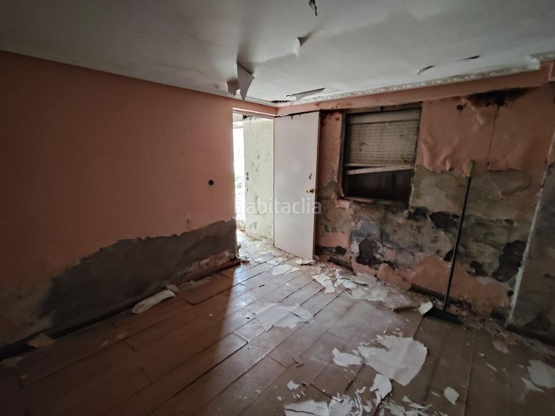 Foto c280f42b-090e-4889-a64e-7103e0ebbcf6. Casa amb calefacció aparcament a Puente Castro León