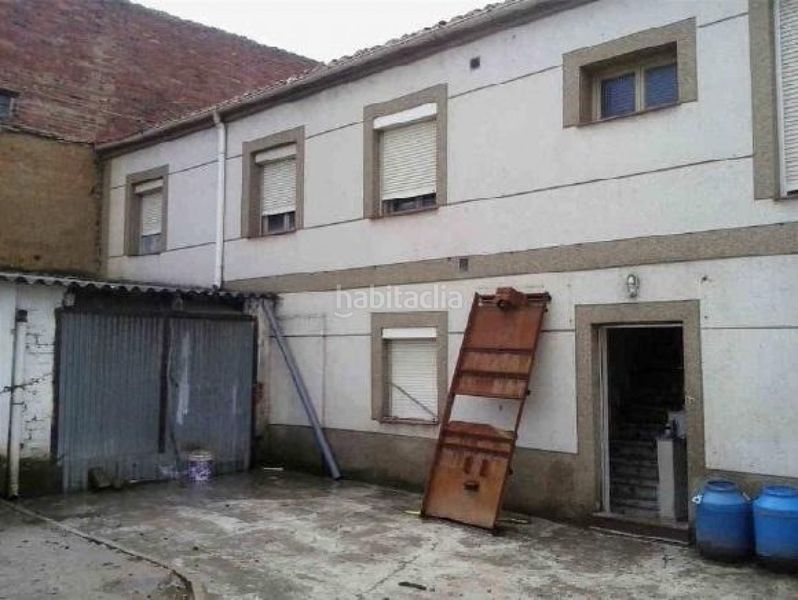 Foto e3f26406-34b4-46dc-b570-b666a2a5b490. Casa amb calefacció aparcament a Puente Castro León