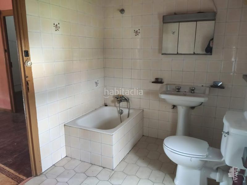 Foto 42af74bb-35bd-49e0-9b6c-abb2d6dd723e. Semi detached house in travesía real 25 in Camponaraya