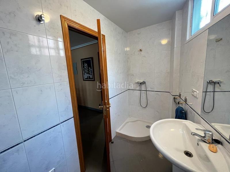 Foto 7d58fadf-8c4c-42e7-8fe2-9402c62a2553. Local commercial dans calle de san juan apóstol 14 dans Ponferrada