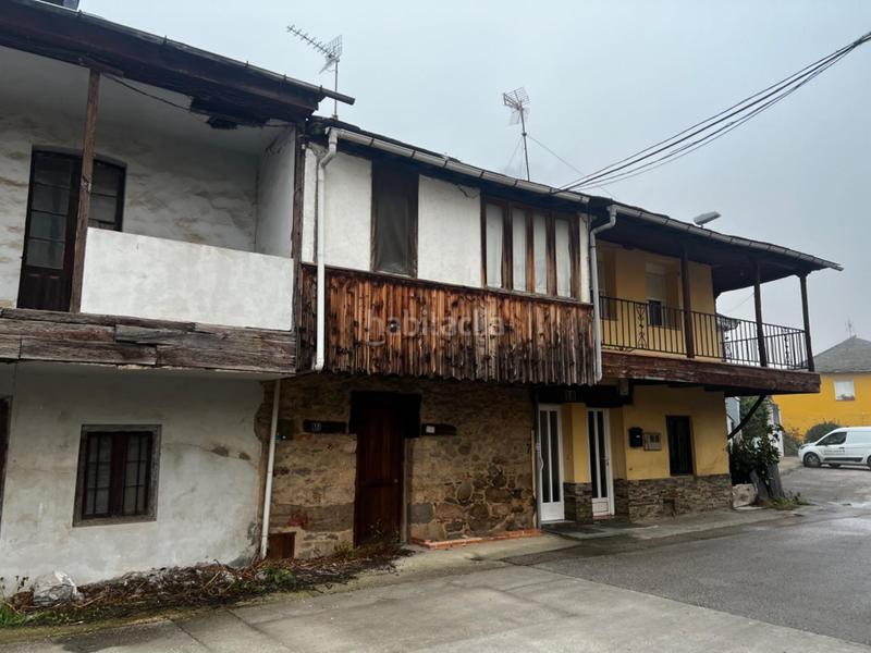 Foto f050408a-2d80-4fe0-b13b-9bd49e34956a. Casa a Cuatro Vientos Ponferrada