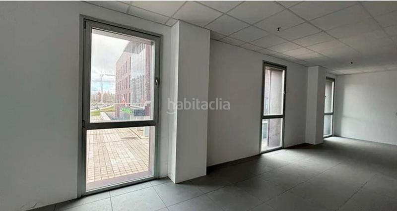 Foto 0dd10f7e-991d-4546-b516-bc2395a02080. Oficina a ronda norte 9 a Centro Ponferrada