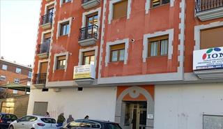 Local commercial  Calle quevedo. Local comercial en bembibre