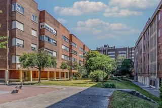 Appartement à Calle miravalles 12. Apartamento para reformar en zona  estacion de autobuses