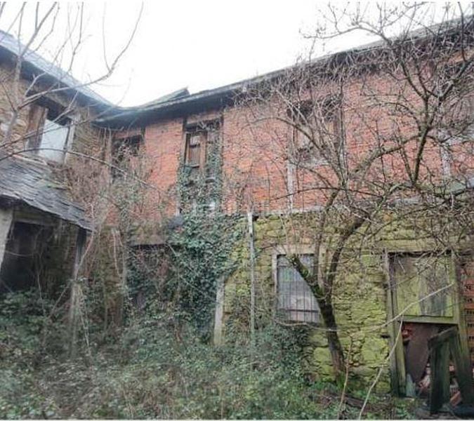 Foto f6e2ad2b-8ac1-408a-8e45-f009701c94ed. Casa in calle vega 6 in Folgoso de la Ribera