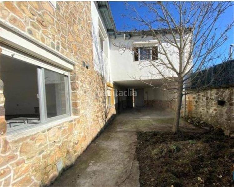 Foto 3eb5f7f8-5d1b-4c84-99c8-2c9cbad7e6f3. Casa  en garrafe del torio en Garrafe de Torío