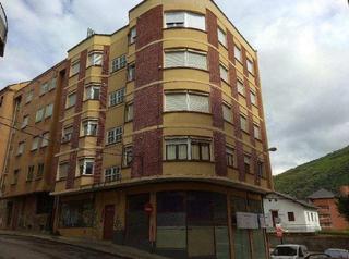 Appartement in Avenida de portugal 60. Apartamento para reformar en flores del sil