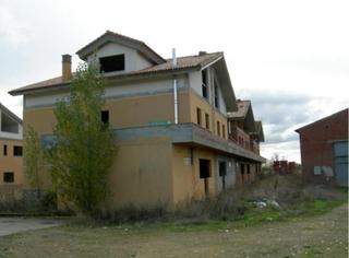 Édifice à Polígono sector 1 vial ii-vs parcela 16 16. Obra en construccion en vega de infanzones villa de soto