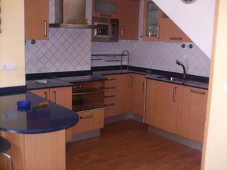 Location Appartement à Flores de Sil - La Placa. Piso en zona flores del sil