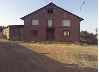 Maison à Almanza. Casa para reformar en almanza