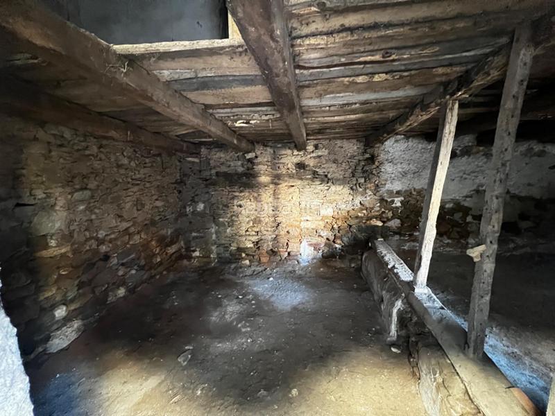 Foto f575137f-e9dc-4130-87bd-243e4ce3e138. Casa a Priaranza del Bierzo