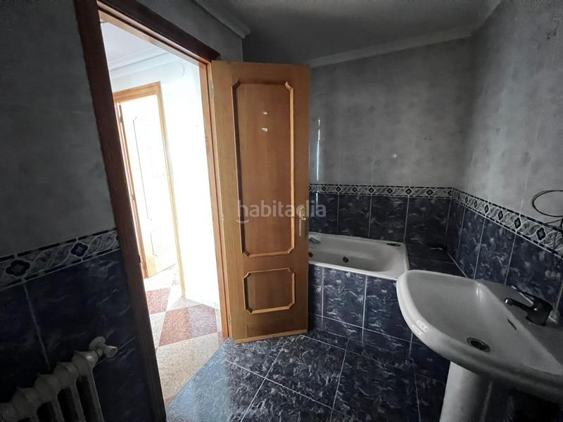 Foto 295da9f3-9025-40ef-99da-0b2b1cd47aae. Appartamento con riscaldamento parcheggio in Bembibre