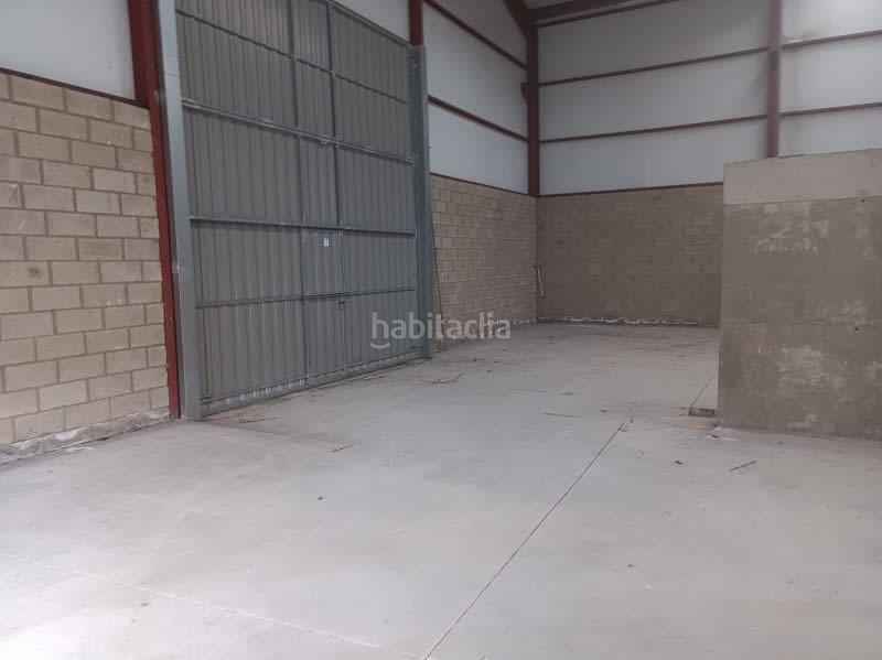 Foto 0b1718e7-dd2b-4c0c-8f64-953cc25fffac. Capannone industriale in Cuadros