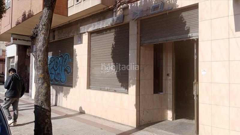 Foto 97792455-2e7e-4541-a1b1-0cc07a7b86fd. Geschäftsraum in Armunia León