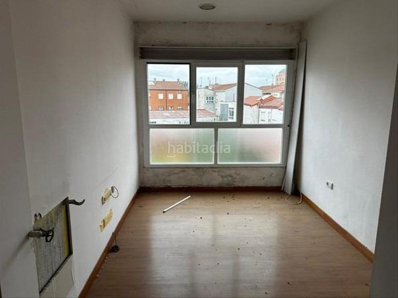 Foto c5a0990d-6b07-40c4-8638-3b6235e7f143. Flat with heating in Armunia León