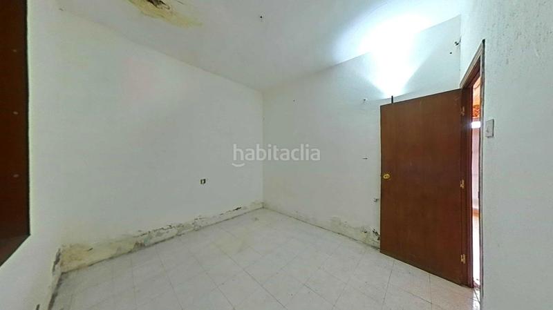 Foto 2079b350-042a-4a95-a270-adb6f988e721. Casa  para reformar con patio en onamio en Molinaseca