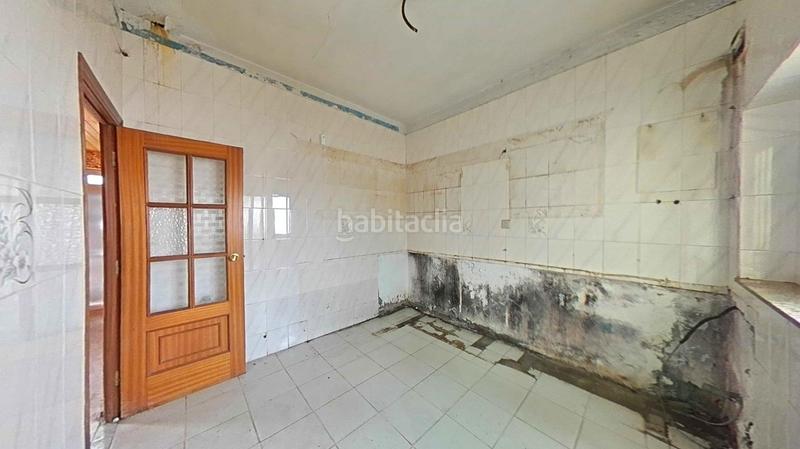 Foto 43efd29a-1fe0-4e21-aa4c-bd58f136d5b3. Casa  para reformar con patio en onamio en Molinaseca
