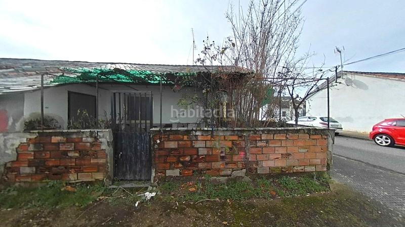 Foto bfe368ad-9f8d-4775-ba67-db5f426e7752. Casa  para reformar con patio en onamio en Molinaseca