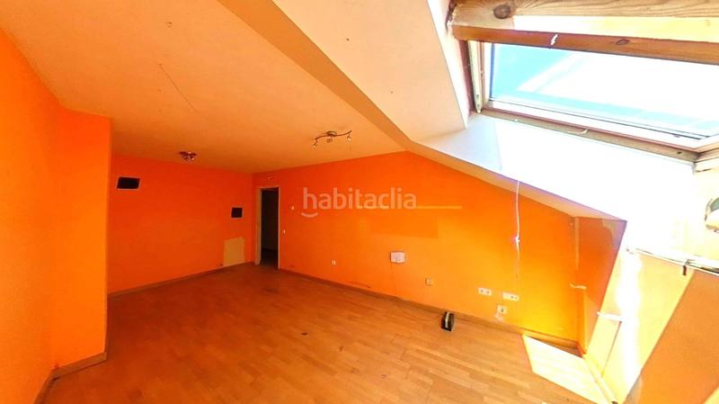 Foto 725a6ec7-0b1a-4562-9968-2a7cc7accf7e. Apartament amb calefacció aparcament a Valdefresno