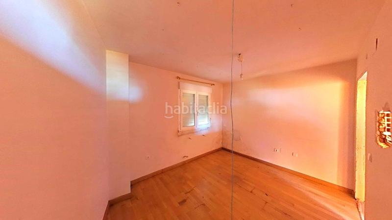 Foto ece71005-b9cc-4f9d-a320-56d7ef5bfc6d. Apartament amb calefacció aparcament a Valdefresno