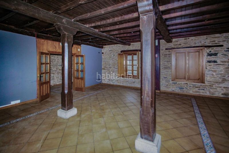Foto c327826c-2adf-468c-9487-8f967c485422. Edificio hotel en herrrias en Vega de Valcarce