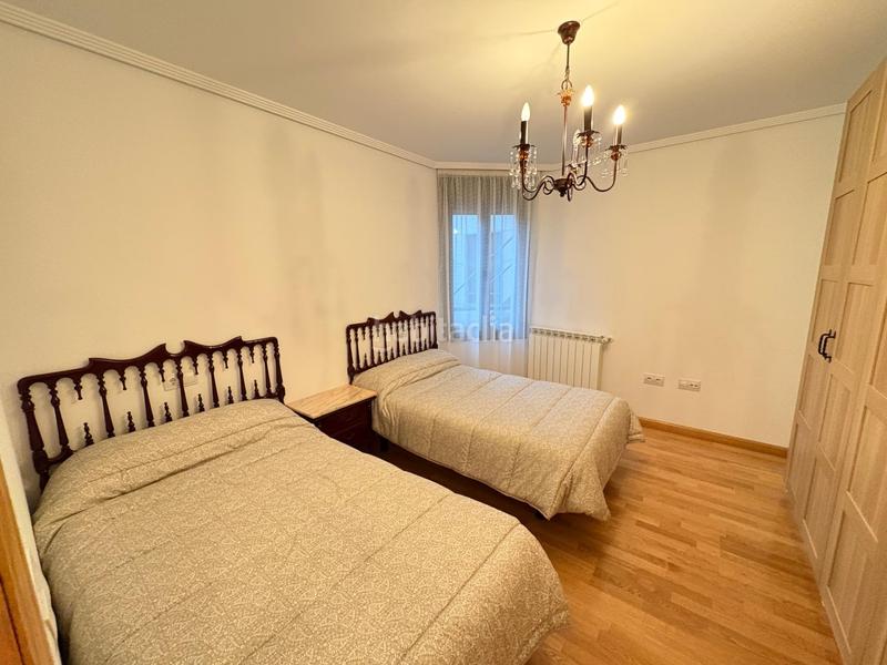 Foto 1b575c8a-221f-4f39-ab9a-5b342a0dc62a. Lloguer apartament amb calefacció a Zona Alta Ponferrada
