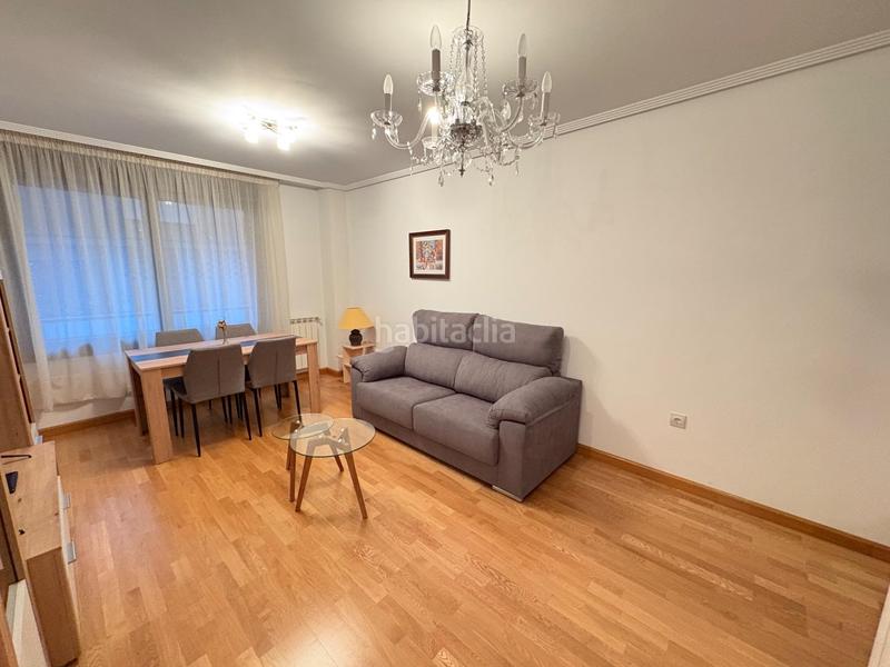 Foto c8e2e4d4-05e0-4ba8-bf4b-fad3ced58655. Lloguer apartament amb calefacció a Zona Alta Ponferrada