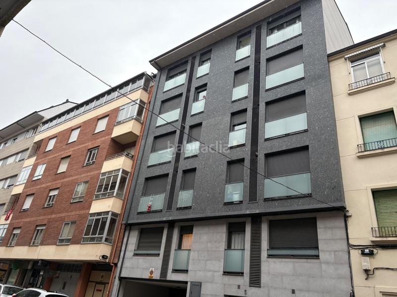 Foto 1f2a222d-daa4-455c-b14c-e3e5b2eaebc8. Rent apartment with heating in Zona Alta Ponferrada