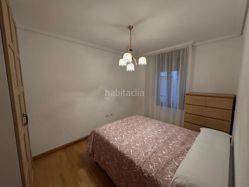 Foto fd26efbe-49aa-4b91-b422-10ae4840e3e6. Rent apartment with heating in Zona Alta Ponferrada