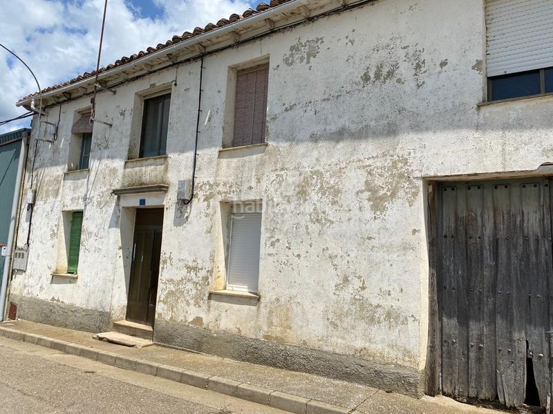 Foto 070b60b2-9685-4a0f-a2a8-ee0444409a33. Casa amb aparcament a Cubillas de Rueda