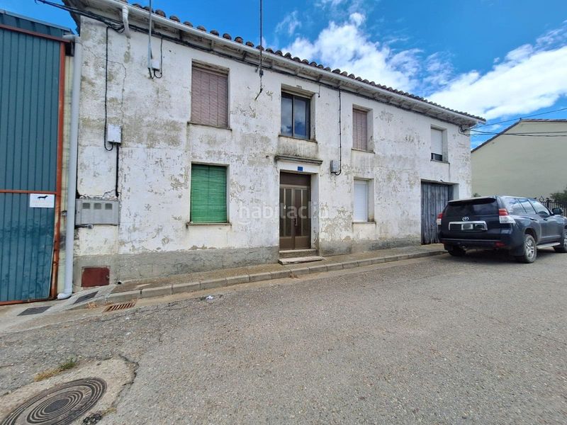 Foto 62026e02-64e2-4593-8757-d302a7c2a7df. Casa amb aparcament a Cubillas de Rueda