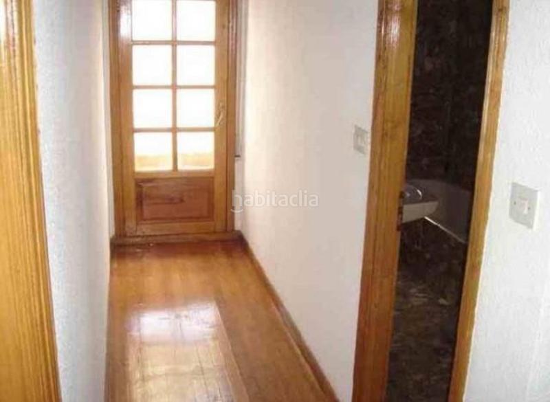 Foto aca83e13-6997-4b62-829a-aa2ae4e8718f. Piso vivienda para reformar en Cacabelos