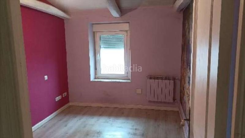 Foto 03ba98e7-3319-4c93-b233-fe1bb4a7fe48. Casa adossada amb calefacció a Valdefresno