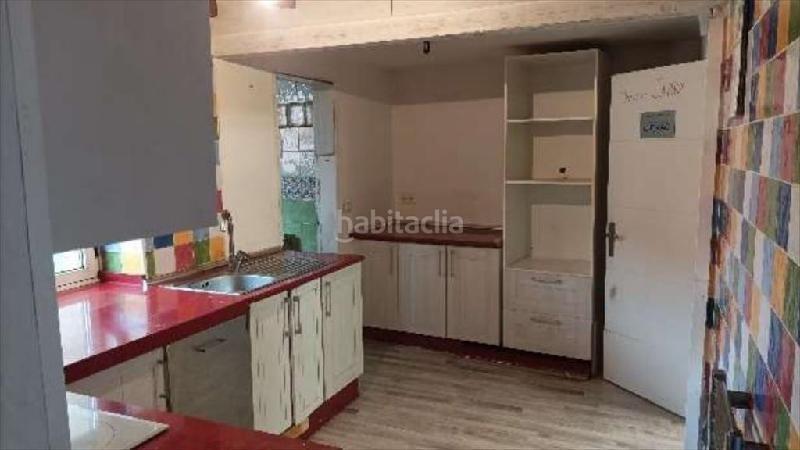 Foto 413cbc87-f497-40f9-8fd8-fe8aa0b8b167. Casa adossada amb calefacció a Valdefresno