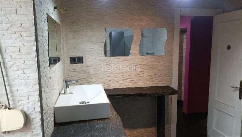 Foto bb6f8694-757a-432f-8310-14e1f1490f5a. Casa adossada amb calefacció a Valdefresno