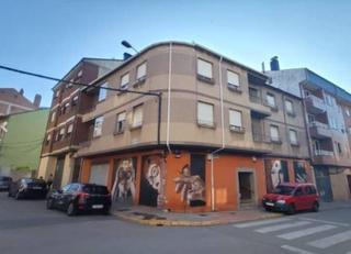 Appartement à Calle de san fructuoso 29. Piso para reformar en zona alta ponferrada