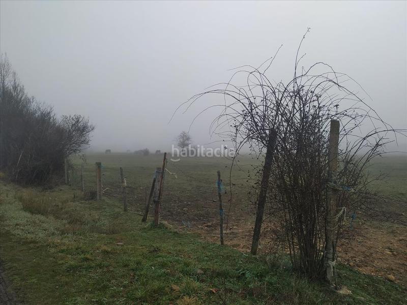 Foto c5aba1bb-3a61-48ea-a946-302499d17f42. Terrain résidentiel dans Villaquilambre